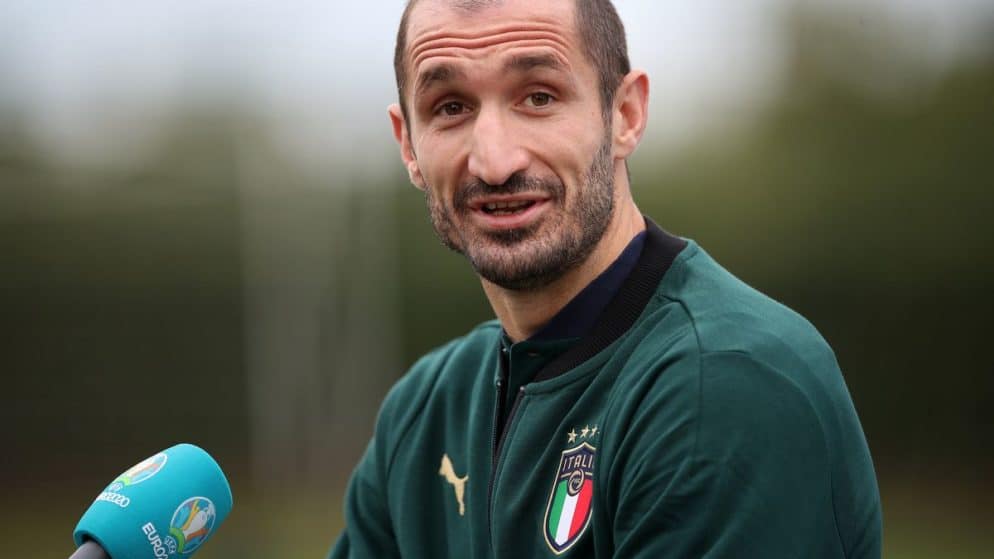Chiellini i Juventus dhe Fabinho i Liverpool rinovojnë kontratat