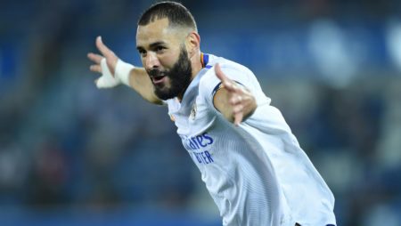 Benzema rinovon me Real Madrid, Guardiola insiston që lojtarët të vaksinohen