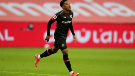 Aston Villa finalizon me Leon Bailey, Fenerbahce kërkon Cedric Soares