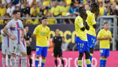 La Liga - Barcelona grabs the next victory over Cadiz