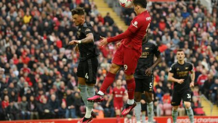Premier League - Liverpool and Arsenal are held to a draw at Anfield