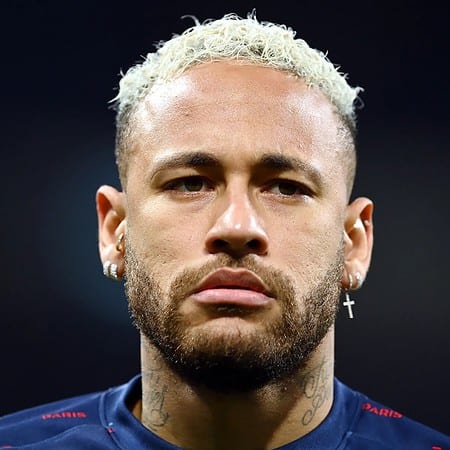 Manchester United - Los "diablos rojos" listos para atacar por Neymar, si el jeque Jassim bin Hamad toma el control del club