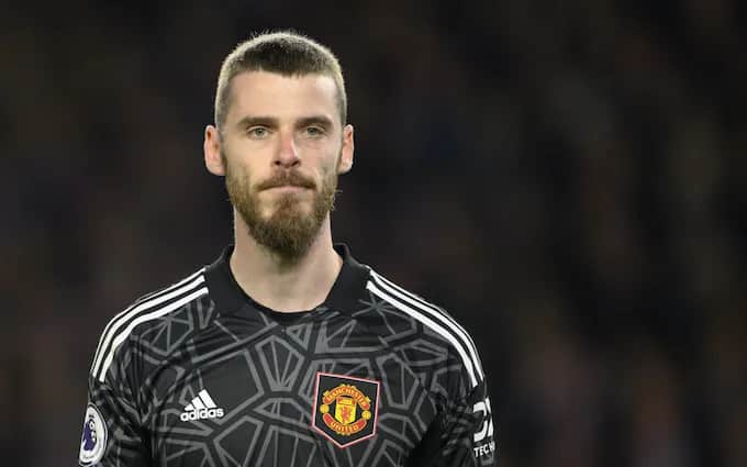 Manchester United - David de Gea's future at Old Trafford in doubt