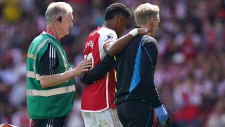 Arsenal – Jurrien Timber awaiting surgery